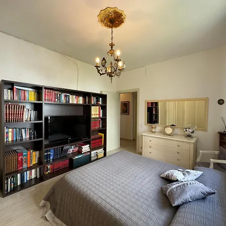 Apartment Romeo 2