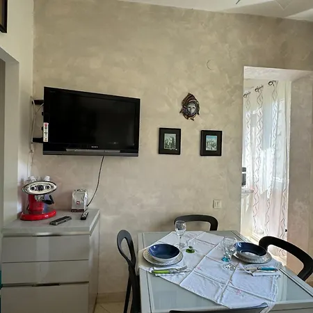 Apartment Romeo 2 Livorno